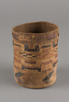 Tlingit%20artist%2C%20%3Cb%3E%3Ci%3E%20Basket%3C%2Fi%3E%3C%2Fb%3E%2C%20ca.%201920%2C%20spruce%20root%2C%20split%20grass%20stems%2C%20maidenhair%20fern%2C%20and%20natural%20dyes%2C%20Gift%20of%20Mrs.%20Ferdinand%20C.%20Smith%20and%20Mr.%20L.%20Hawley%20Hoffman%2C%20no%20known%20copyright%20restrictions%2C%2043.1.41